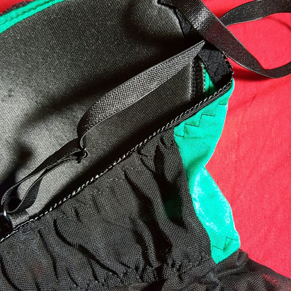 4/$25 NWOT Green and Black Nighty - Picture 7 of 8